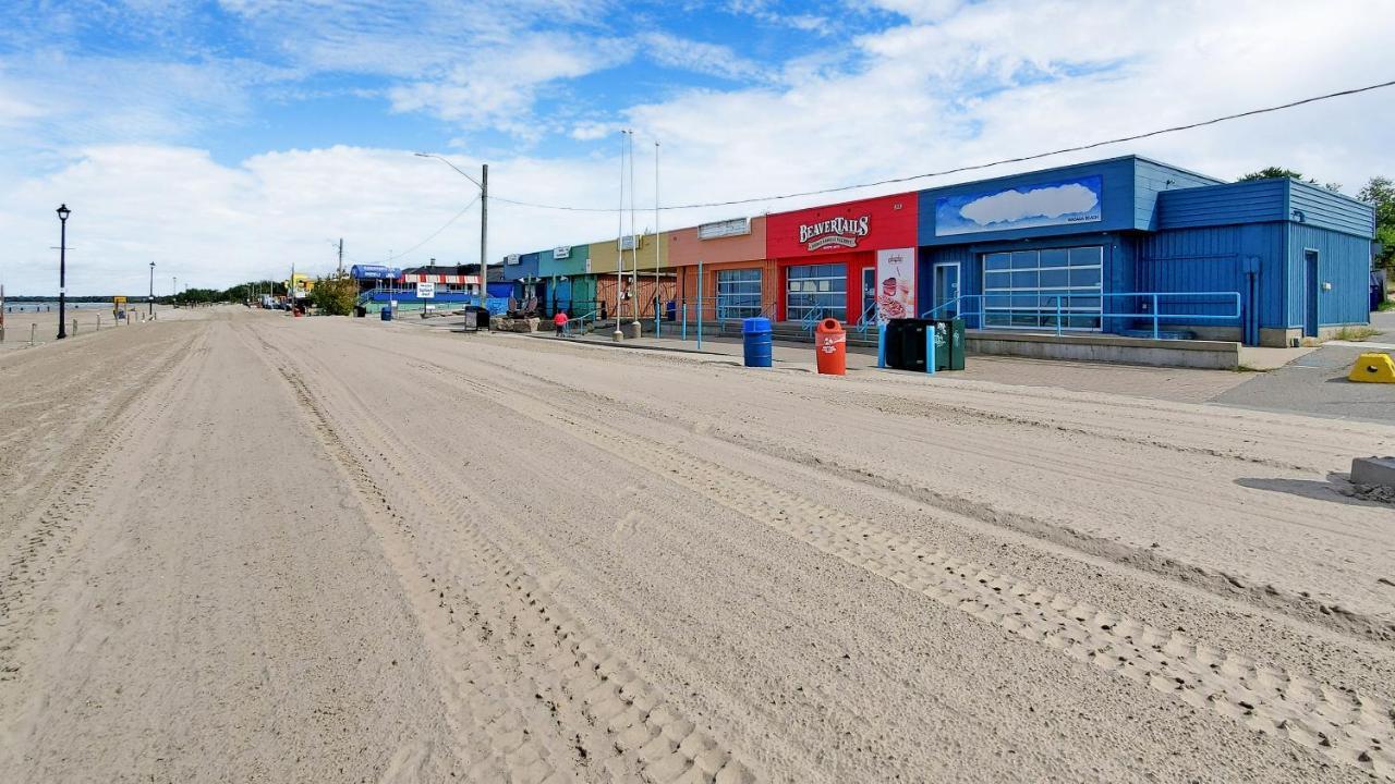 Main Beach River Retreat - Wasaga Beach 1 - Main Strip - 93 Mosley St Esterno foto