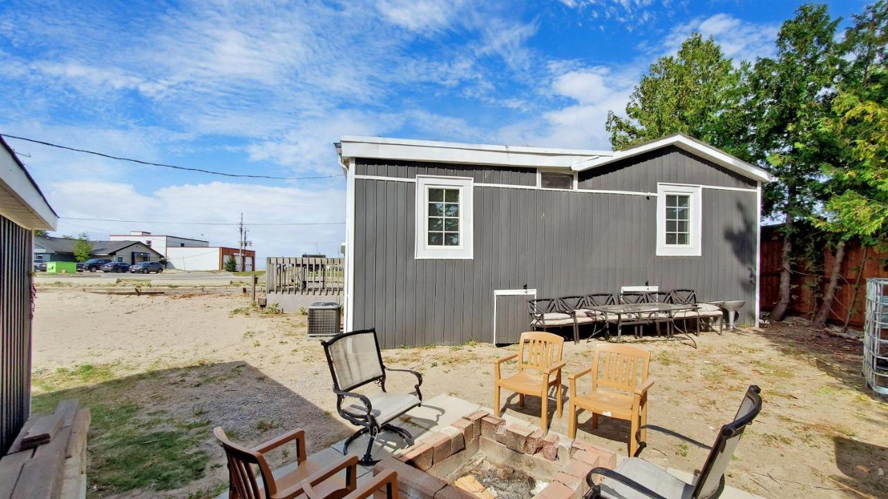 Main Beach River Retreat - Wasaga Beach 1 - Main Strip - 93 Mosley St Esterno foto